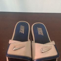 Men Nike Flops 