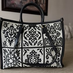 VIOLA CASTELLANI Made In Italy Woven Tote With Detachable Zip Pouch