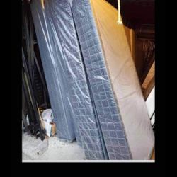 King Size New 2box Spring Can Deliver 