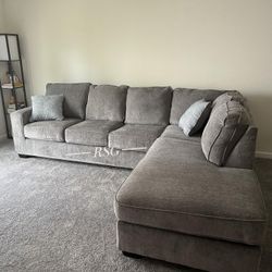 Ashley Alloy Altari L Shaped Modular Sectional Couch W Chaise 👉 PLEASE ASK FOR JON GREEN WHEN YOU ARRIVE!