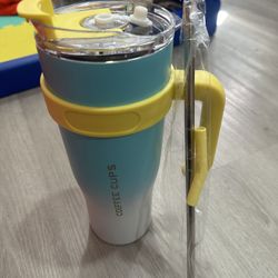 Insulated Coffee Tumbler with Handle & Straw – Leakproof Travel Mug