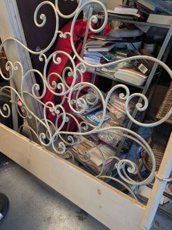 Queen size iron bed