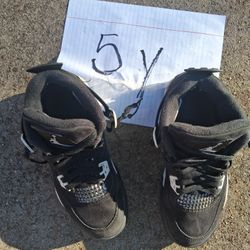 Air Jordan's (ALL KINDS/Sizes)