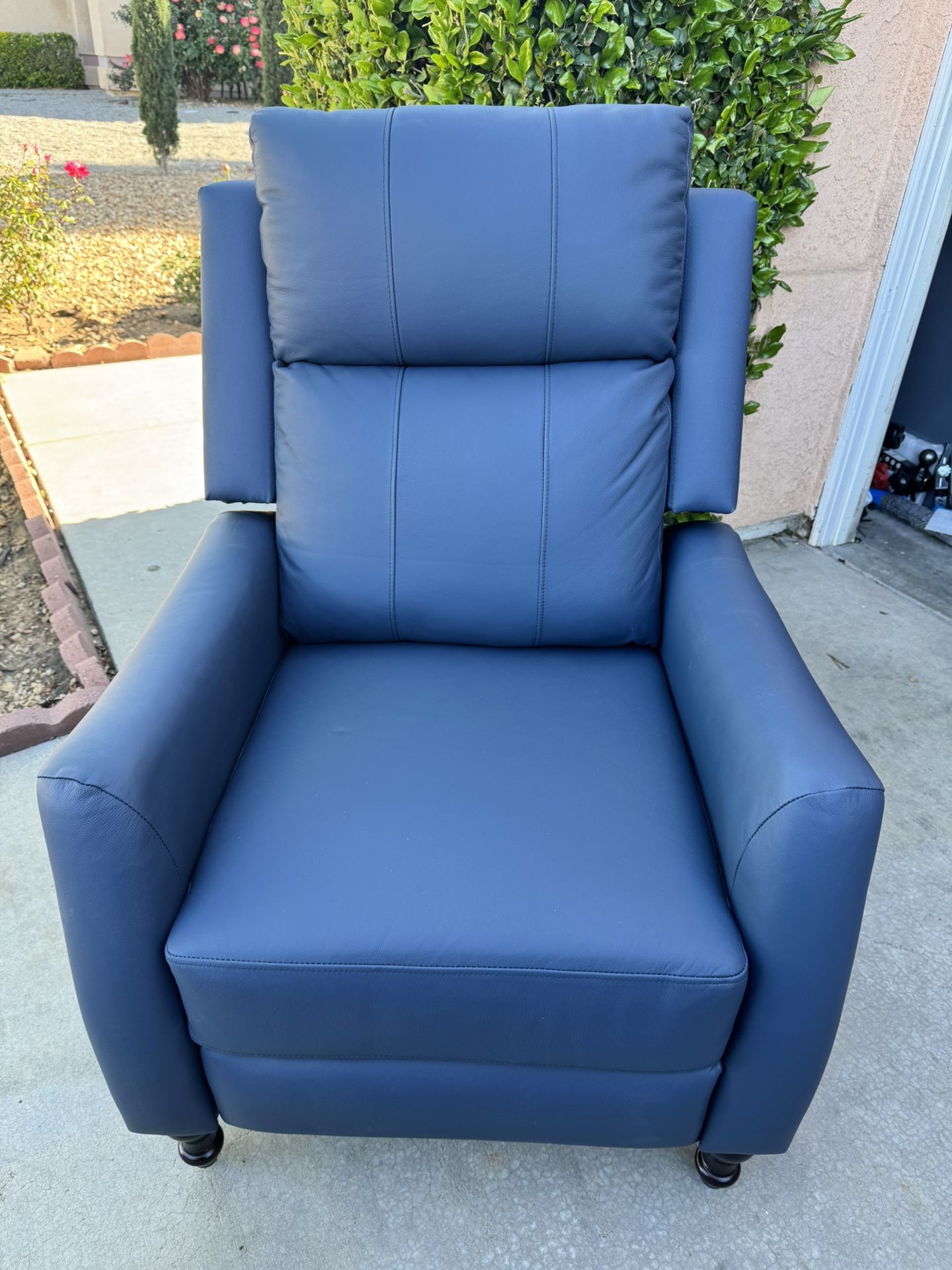 Pushback Recliner Sofa