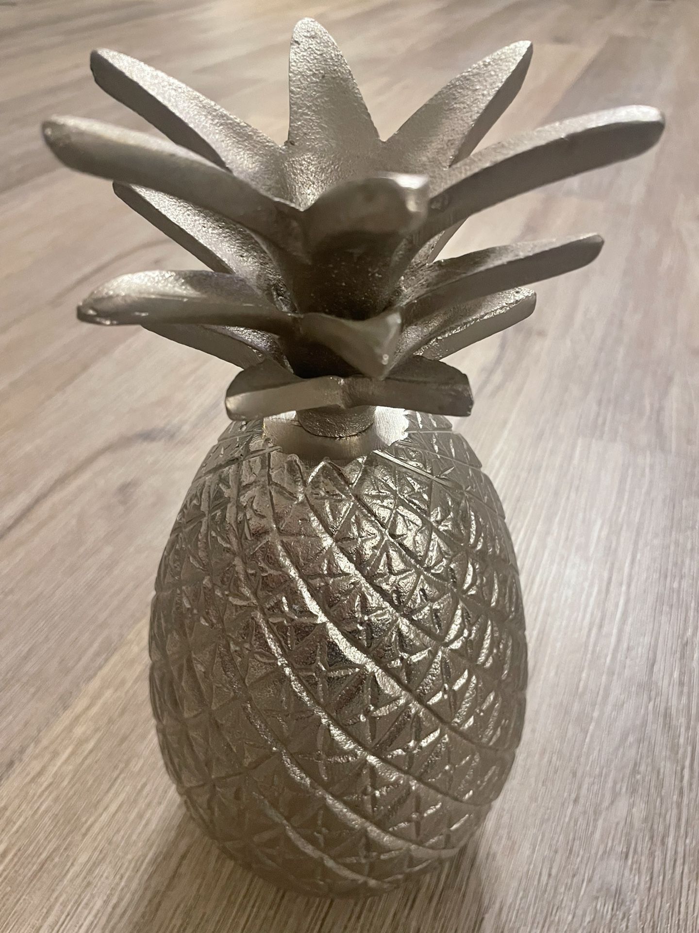 Decorative Pineapple Candle Holder (metal)