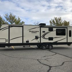 Pull Behind RV 2017  Bump Outs 3 In Good Shape Only Used 2 1/2 Years Now In Storage 36 Feet Long With Queen Bed And Couch That Pulls Out Into A Bed 
