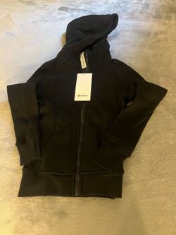Black lululemon
