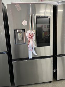 Samsung FamilyHub refrigerator