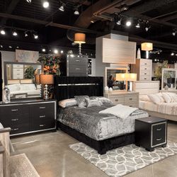Queen Or King Black Bedroom Set NEW