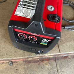 Lincoln welder 140 working good