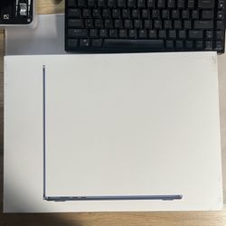 Apple MacBook Air 15-inch Laptop (Cash Only)