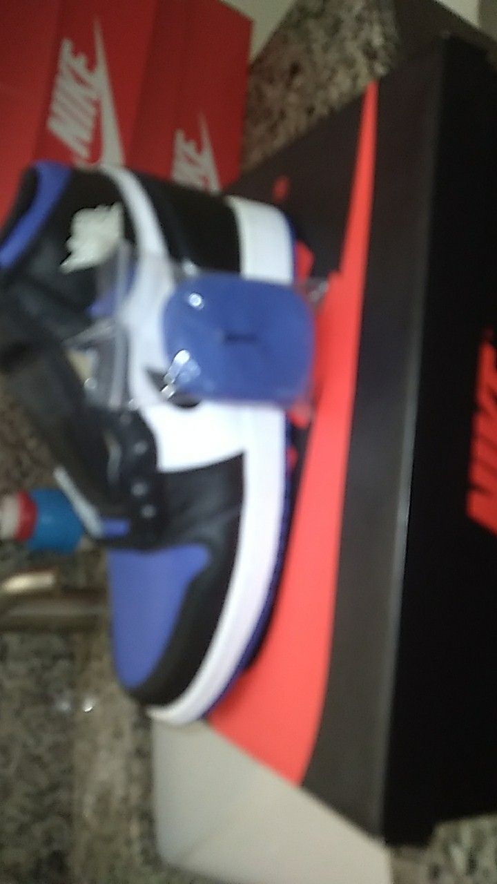 Jordan 1 High Royal Toe Blue Size 5y