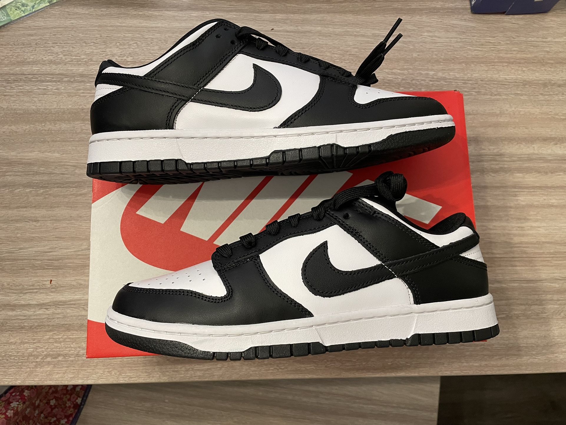 Nike Panda Dunk Size 9.5