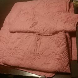 Pink queen size blanket and 2pillowcase