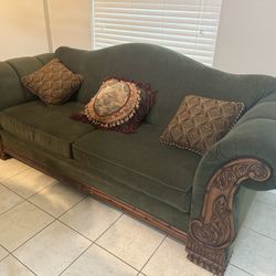 Full Size American Signature Sofa