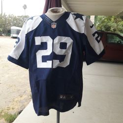 Nike Unreal NFL Players Dallas Cowboys Jersey Size Large