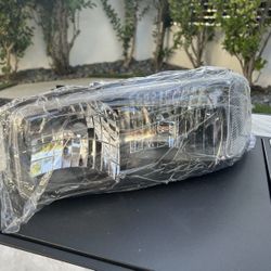 KAX Headlights for Sierra 1(contact info removed) 3500 Yukon OE Headlamp Assembly Right Side