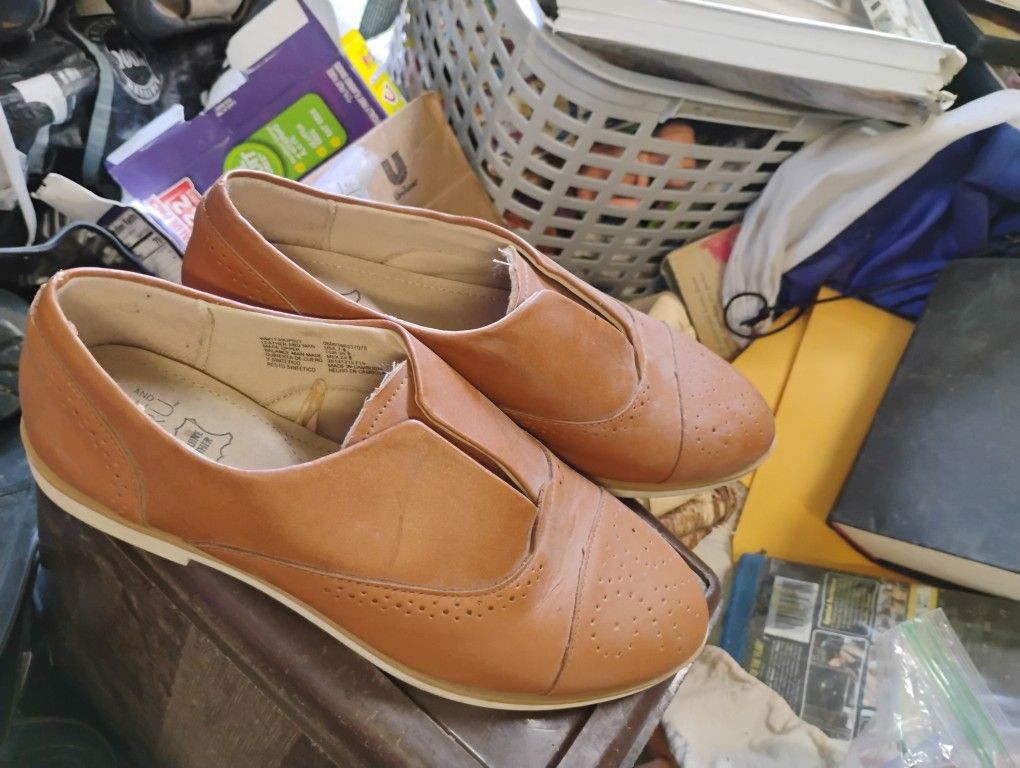 Women's Genuine Leah dress Shoes New Size 7 1/2