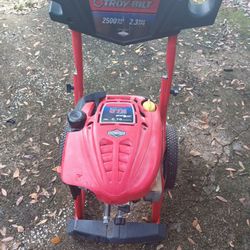 Pressure Washer  Runs