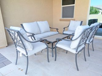 Lowe's Elliot Creek Patio Set - Loveseat , Table & 4 Chairs (Almost New)