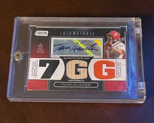 Angel’s Torii Hunter game used material autographed baseball card