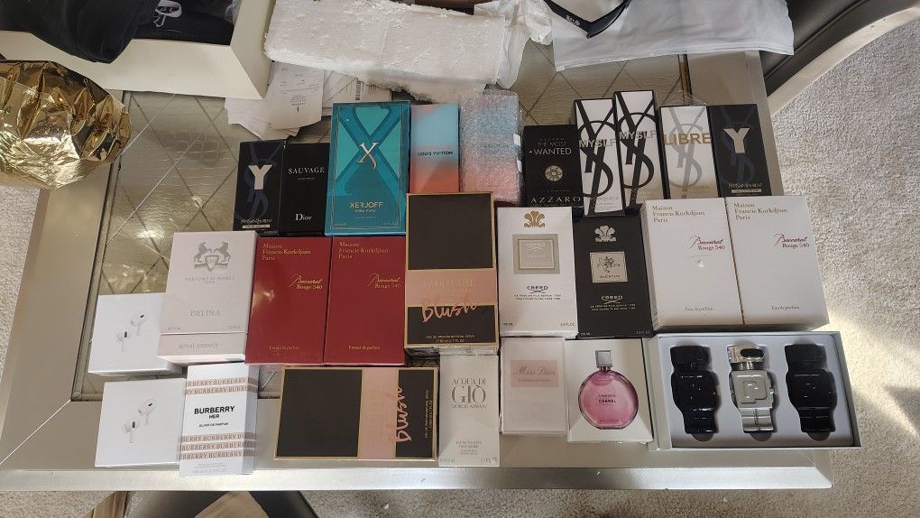 DESIGNER COLOGNES / AIR PODS