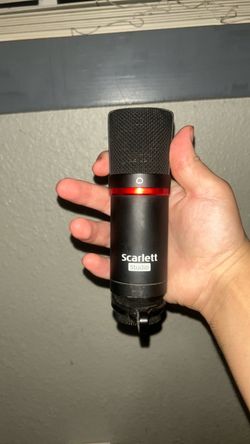 Used scarlet studio mic.