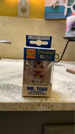 Disney funko pop keychain