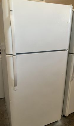 Kenmore Top Mount White Refrigerator
