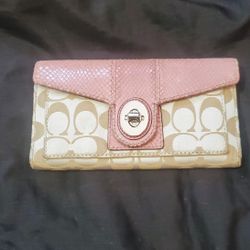 Coach Peyton Large Signature Wallet And Checkbook
