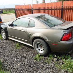 2002 Ford Mustang