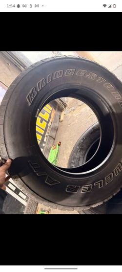 255/70/18 BRIDGESTONE set