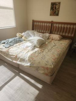 King Mattress and Box Springs. Super Shape!!!