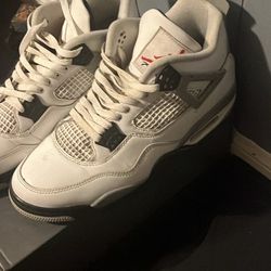 Jordan 4’s