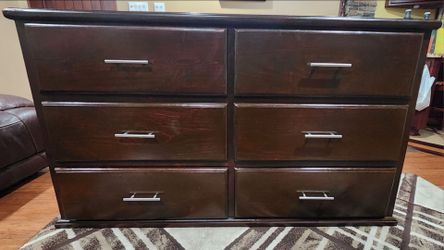 Wooden Dresser with 6 drawers
