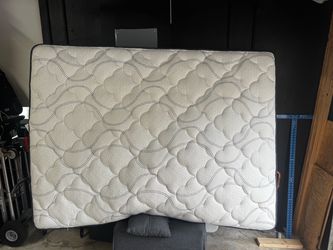 Serta Queen mattress