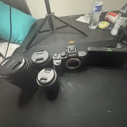   🔥 Sony Full Frame Camera + 3 Lenses + Gimbal + Monitor