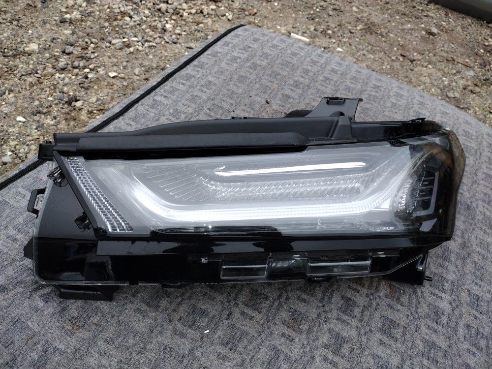 2022 And 2023 Chevy Traverse Driver Side Park And Turn Signal