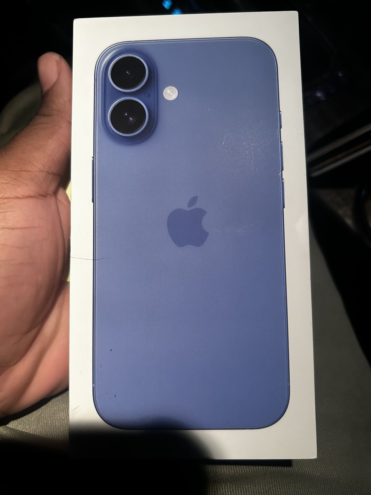 iPhone 16