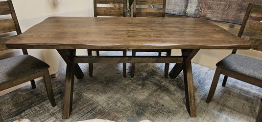 Sale... Sale... 6 pc Rustic Farmhouse Dining set... While supplies last!!