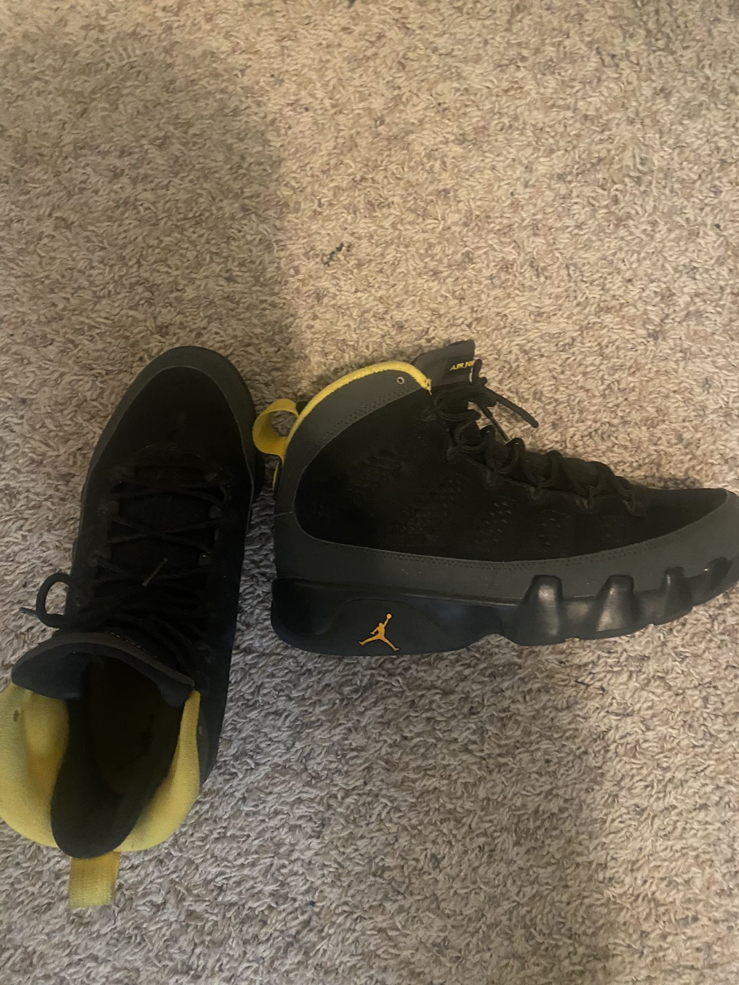 Air Jordan Retro 9
