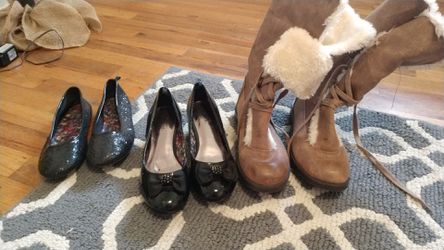 Girls shoes/boots size 2 and 3