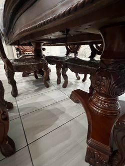Dinning Table