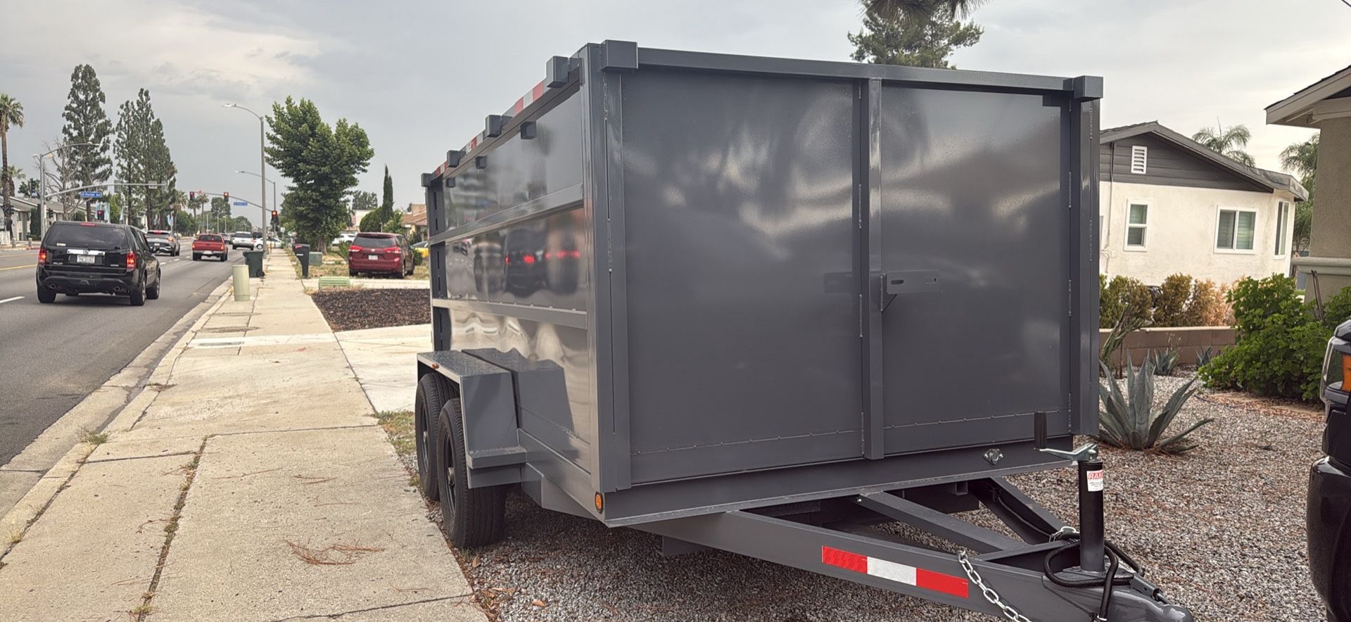 Hydraulic Dump Trailer