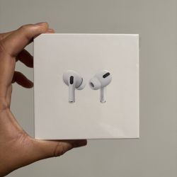 Apple AirPods Pro 2nd Generation (Never Worn)