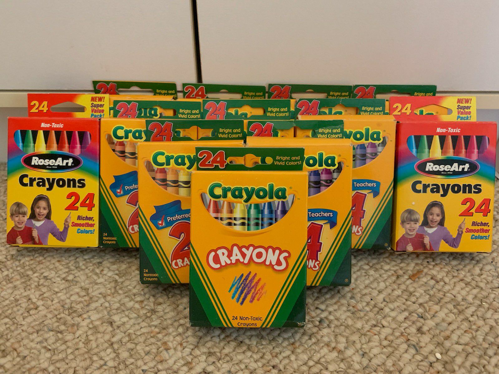 Crayons new 12 boxes
