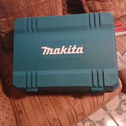 Makita HR2811