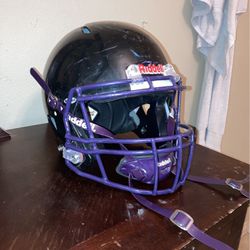 Riddle Victor Football Helmet