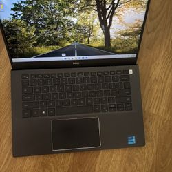 Dell Laptop 14”4