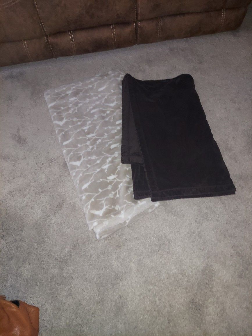To very nice blankets